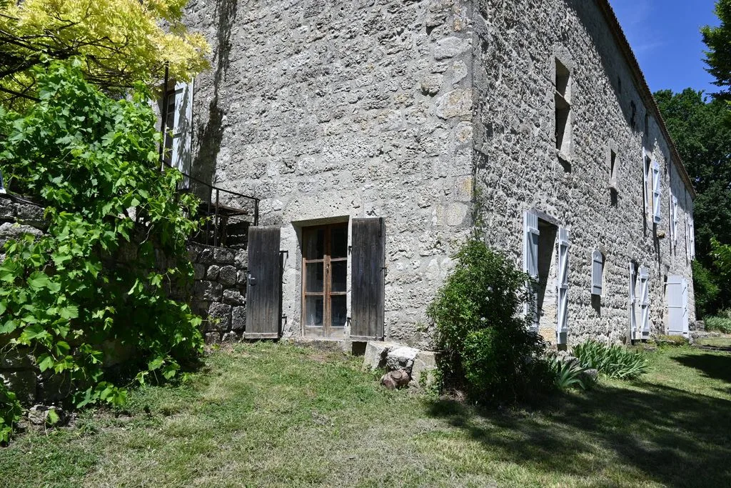 The old bakehouse and long barn